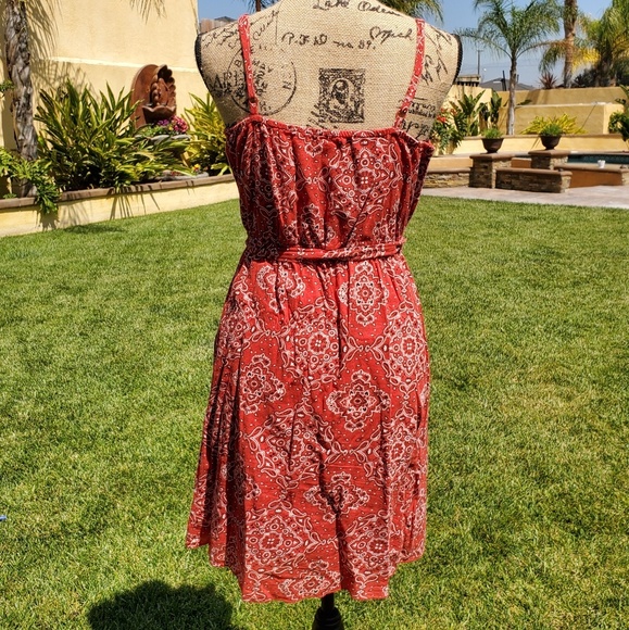 Dress - Picture 4 of 5